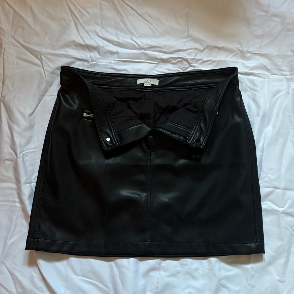 LOFT Black Mini Skirt